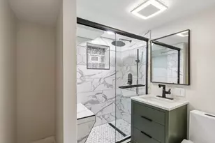1615 S Trumbull Ave, Chicago, IL 60623 - Photo 32