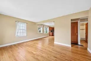 158 N Garfield Ave, Mundelein, IL 60060 - Photo 8