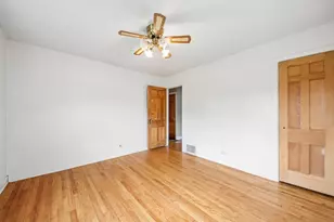 158 N Garfield Ave, Mundelein, IL 60060 - Photo 20