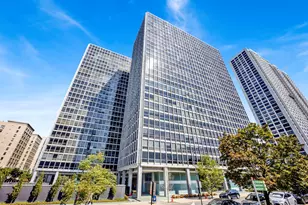 340 W Diversey Pkwy, Chicago, IL 60657 - Photo 1