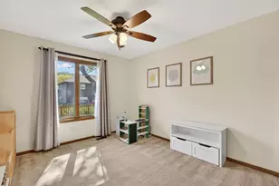 212 Huntington Ct, Shorewood, IL 60404 - Photo 14