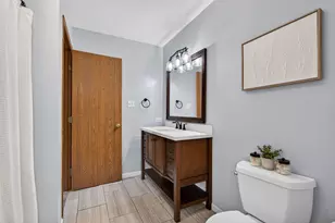 212 Huntington Ct, Shorewood, IL 60404 - Photo 10