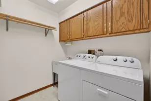 212 Huntington Ct, Shorewood, IL 60404 - Photo 22