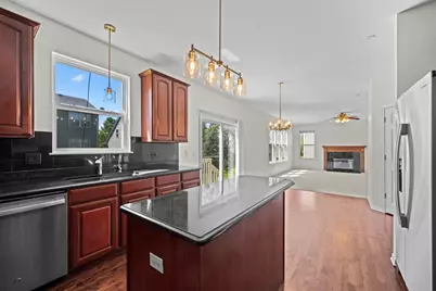 6065 Irene Drive, Hoffman Estates, IL 60192 - Photo 12