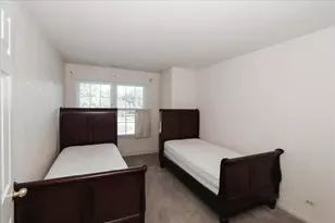 725 Deep Wood Ct, Elk Grove Village, IL 60007 - Photo 24