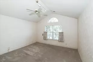 725 Deep Wood Ct, Elk Grove Village, IL 60007 - Photo 20