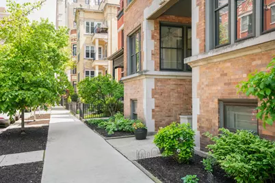 445 W Surf Street #3E, Chicago, IL 60657 - Photo 2
