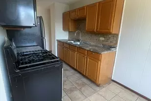 1590 Perry Ct, Aurora, IL 60505 - Photo 10