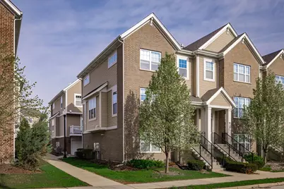 822 Center Street, Des Plaines, IL 60016 - Photo 1