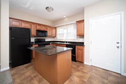 637 Stonegate Drive #CO, Sycamore, IL 60178 - Photo 2