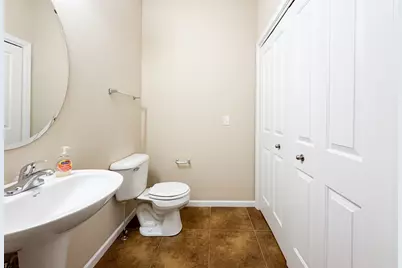 637 Stonegate Drive #CO, Sycamore, IL 60178 - Photo 8