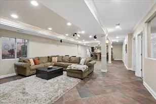 1598 Annapolis Dr, Glenview, IL 60026 - Photo 24