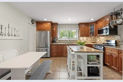 2426 S Shag Bark Trail, Arlington Heights, IL 60005 - Photo 8