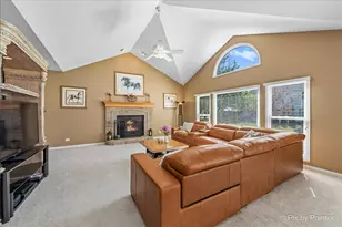2400 Wyeth Dr, West Chicago, IL 60185 - Photo 16