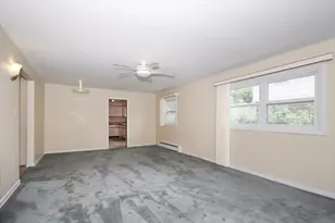 831 S Mitchell Ave, Arlington Heights, IL 60005 - Photo 4