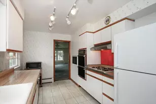 831 S Mitchell Ave, Arlington Heights, IL 60005 - Photo 8