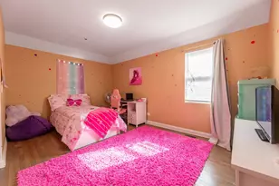 7931 S Paxton Ave, Chicago, IL 60617 - Photo 12