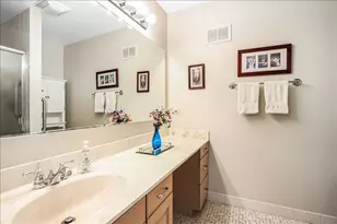 789 Oak Hill Rd, Lake Barrington, IL 60010 - Photo 16