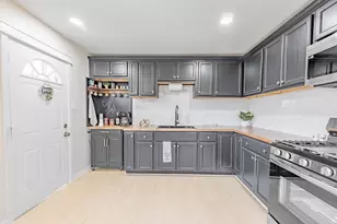 16544 Marshfield Ave S, Markham, IL 60428 - Photo 14