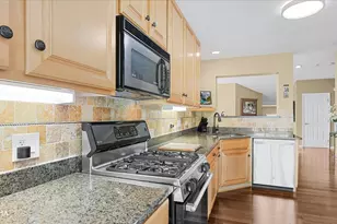 2727 Old Woods Trail, Plainfield, IL 60586 - Photo 6