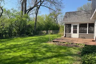 1914 Howard St, Wheaton, IL 60187 - Photo 6