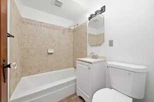 18409 Oakwood Ave, Lansing, IL 60438 - Photo 8