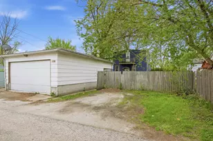 18409 Oakwood Ave, Lansing, IL 60438 - Photo 22