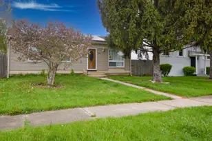 2042 Gideon Ave, Zion, IL 60099 - Photo 2