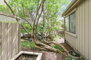 79 Hunt Trail, Lake Barrington, IL 60010 - Photo 28