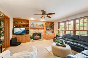 271 Saddle Back Rd, Vernon Hills, IL 60061 - Photo 6