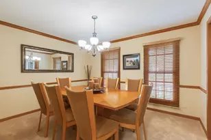 271 Saddle Back Rd, Vernon Hills, IL 60061 - Photo 12