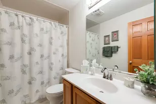 271 Saddle Back Rd, Vernon Hills, IL 60061 - Photo 18