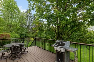 271 Saddle Back Rd, Vernon Hills, IL 60061 - Photo 10