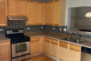 863 Pheasant Trail, Saint Charles, IL 60174 - Photo 4