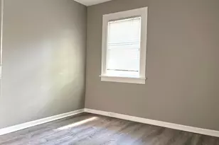 16862 W Washington St, Gurnee, IL 60031 - Photo 6