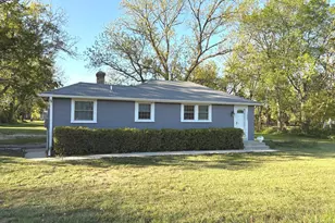 16862 W Washington St, Gurnee, IL 60031 - Photo 1