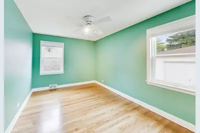6215 N Lowell Avenue, Chicago, IL 60646 - Photo 12