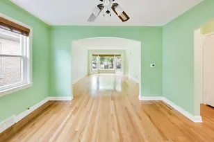 6215 N Lowell Ave, Chicago, IL 60646 - Photo 8