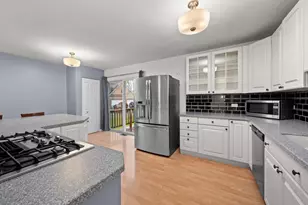 38025 N Lee Ave, Spring Grove, IL 60081 - Photo 6
