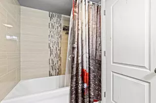 12112 S Indiana Ave, Chicago, IL 60628 - Photo 20