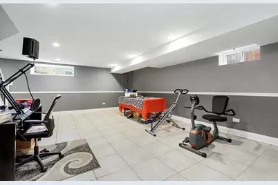 12112 S Indiana Avenue, Chicago, IL 60628 - Photo 14
