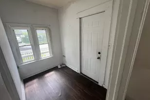 429 E Locust St, Kankakee, IL 60901 - Photo 6