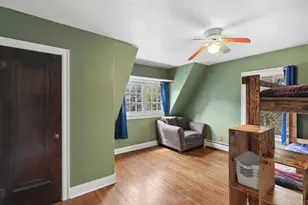 726 W Highland Ave, Elgin, IL 60123 - Photo 16