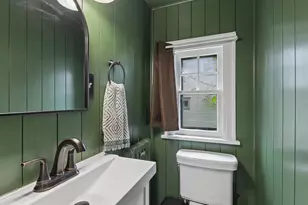 726 W Highland Ave, Elgin, IL 60123 - Photo 14