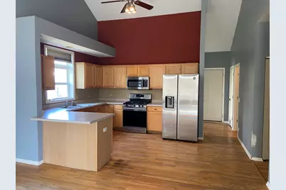586 Chestnut Drive, Oswego, IL 60543 - Photo 6