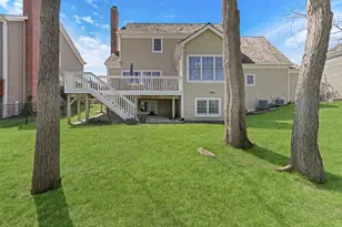 2890 Trail Crest Ln, Lindenhurst, IL 60046 - Photo 38