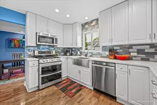 27W050 Sycamore Ln, Winfield, IL 60190 - Photo 14