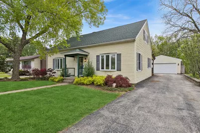366 Poplar Street, Crystal Lake, IL 60014 - Photo 2