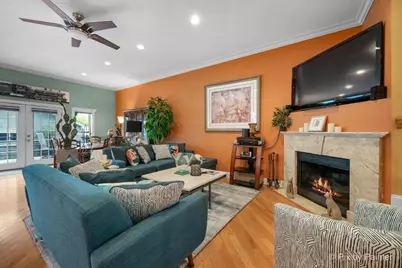 4906 N Kruger Avenue, Chicago, IL 60630 - Photo 10