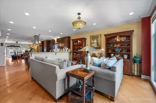 4906 N Kruger Ave, Chicago, IL 60630 - Photo 4